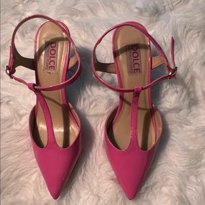 Dolce by Mojo Moxy Pink T-strap Shoes!